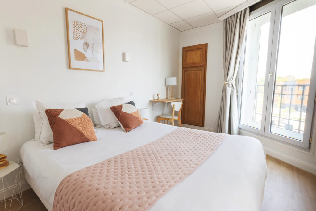 Chambre double - Hôtel Porte de Mars à Reims