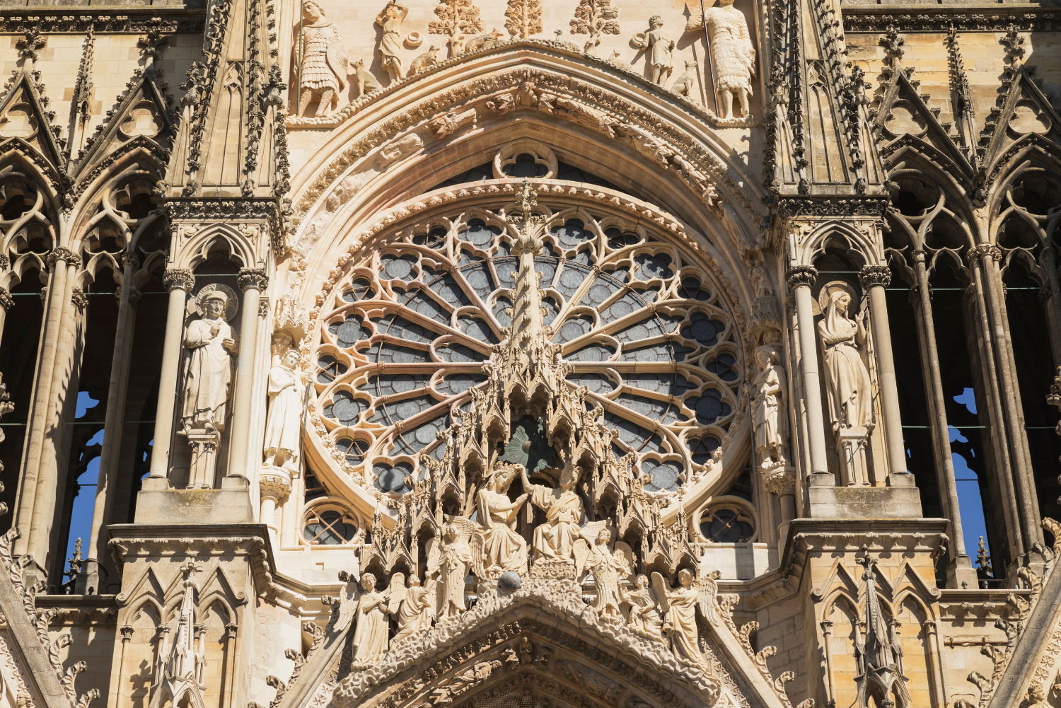Hôtel Porte de Mars Reims - Un hôtel au centre-ville de Reims pour tout faire à pied